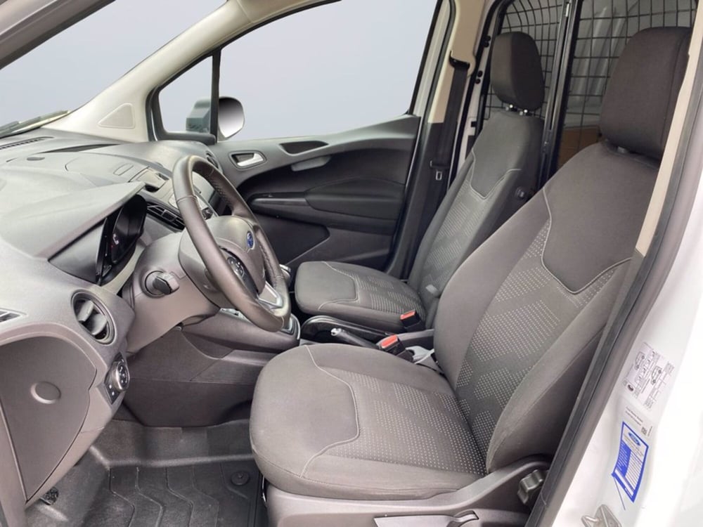 Ford Transit Courier usata a Milano (9)