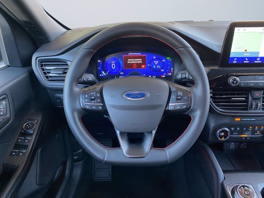 Ford Kuga usata a Milano (13)