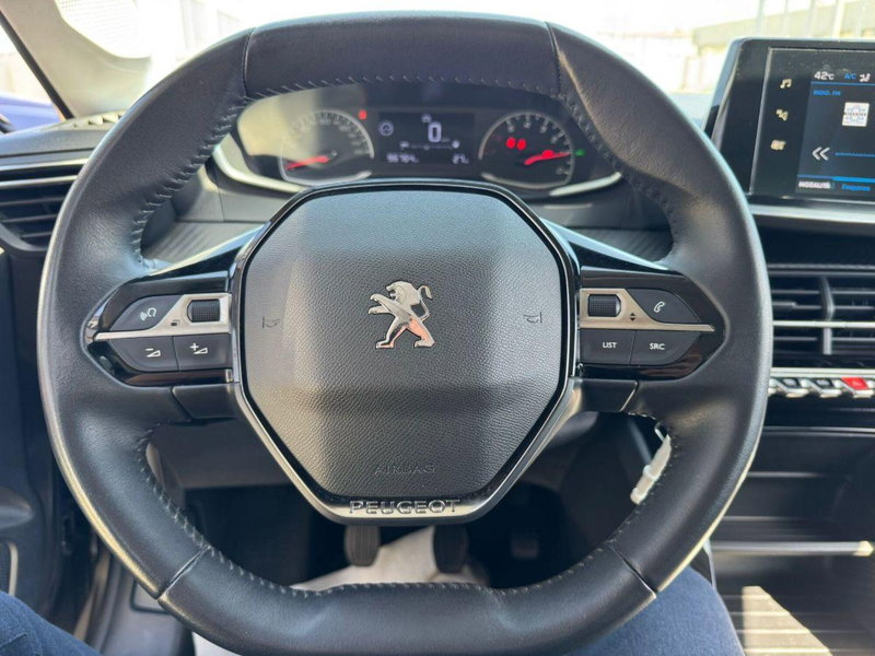 Peugeot 208 usata a Lecce (14)