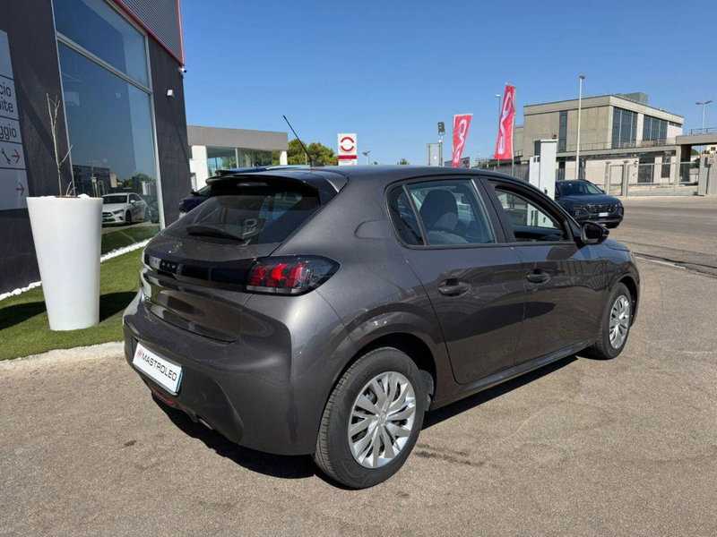 Peugeot 208 usata a Lecce (9)