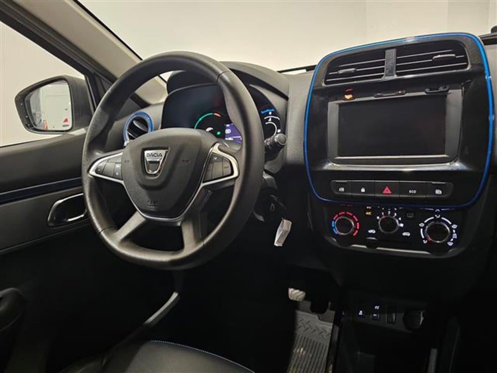 Dacia Spring usata a Palermo (11)