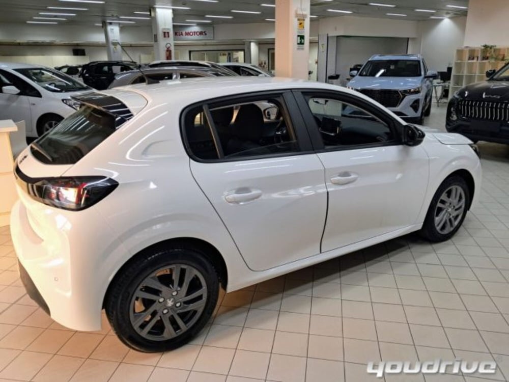 Peugeot 208 usata a Napoli (3)