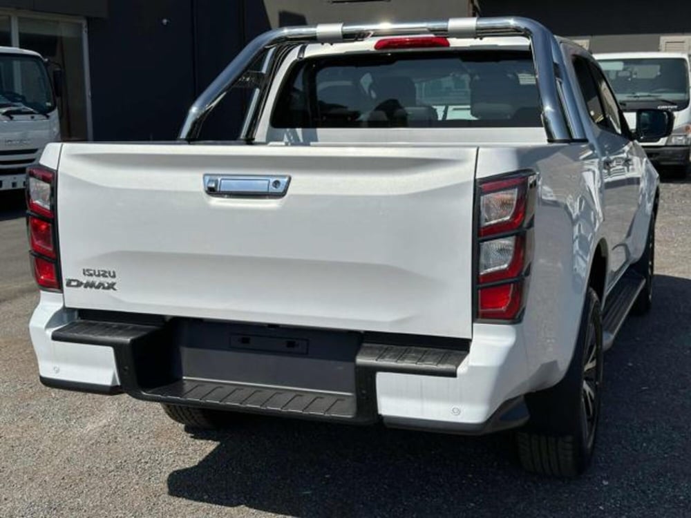 Isuzu D-Max Pick-up nuova a Lucca (8)