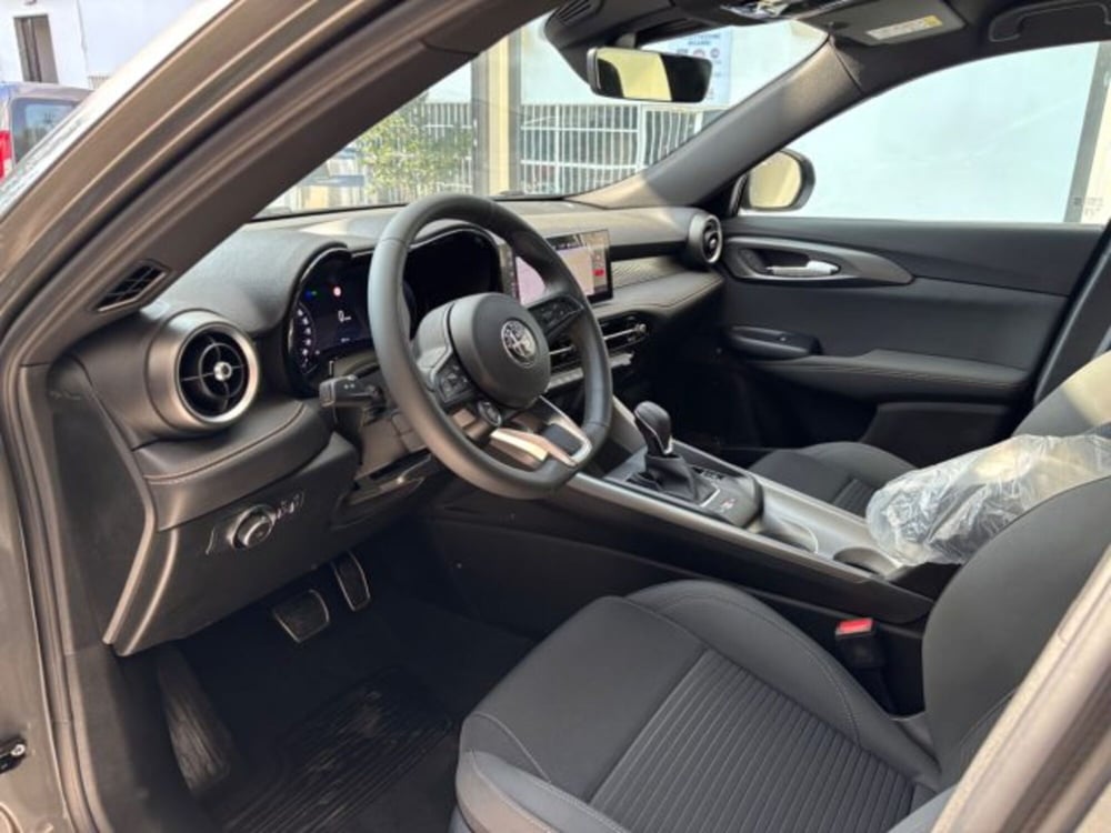 Alfa Romeo Tonale nuova a Napoli (17)