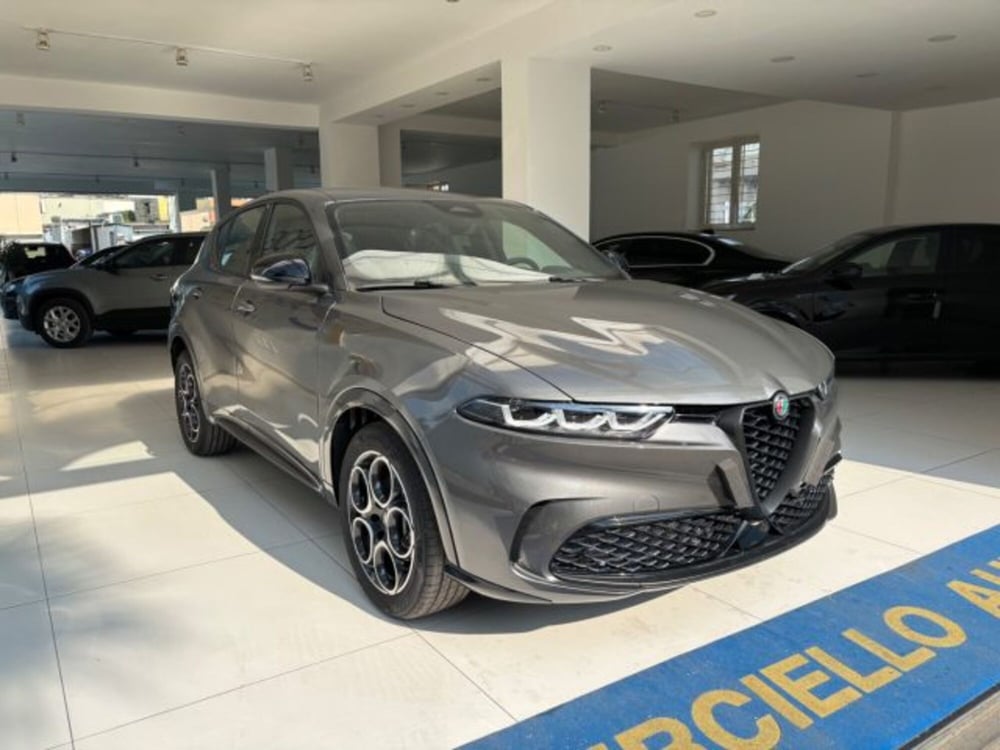 Alfa Romeo Tonale nuova a Napoli (3)