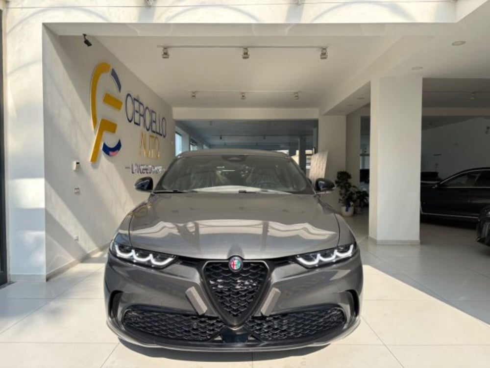 Alfa Romeo Tonale nuova a Napoli (4)