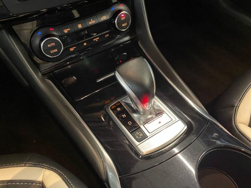 Infiniti Q30 usata a Torino (12)