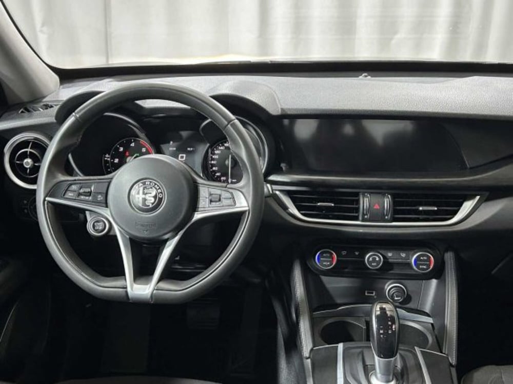 Alfa Romeo Stelvio usata a Sondrio (13)