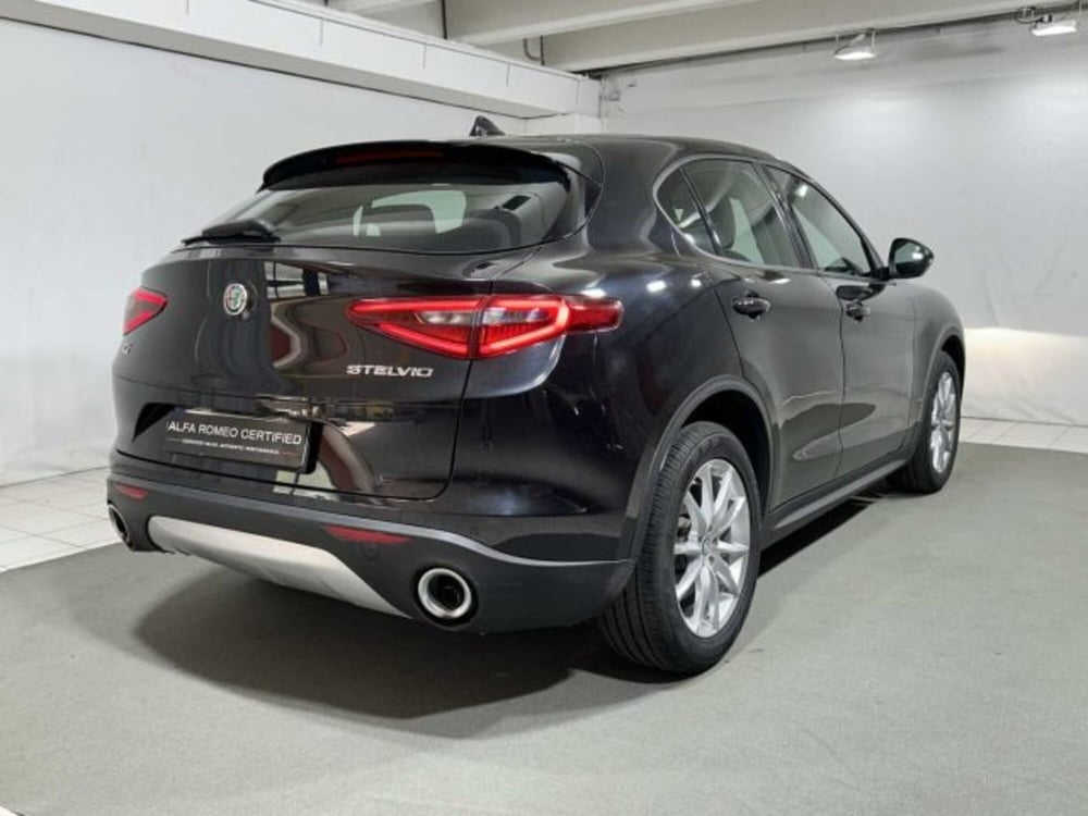 Alfa Romeo Stelvio usata a Sondrio (5)