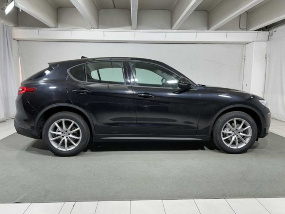 Alfa Romeo Stelvio usata a Sondrio (6)
