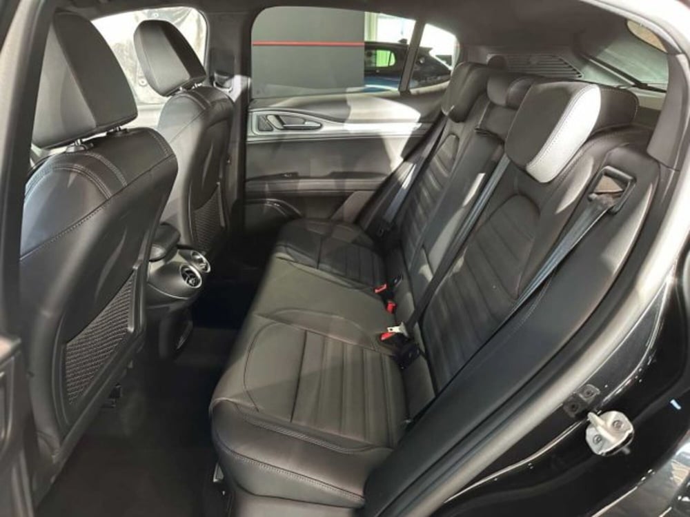 Alfa Romeo Stelvio nuova a Sondrio (11)