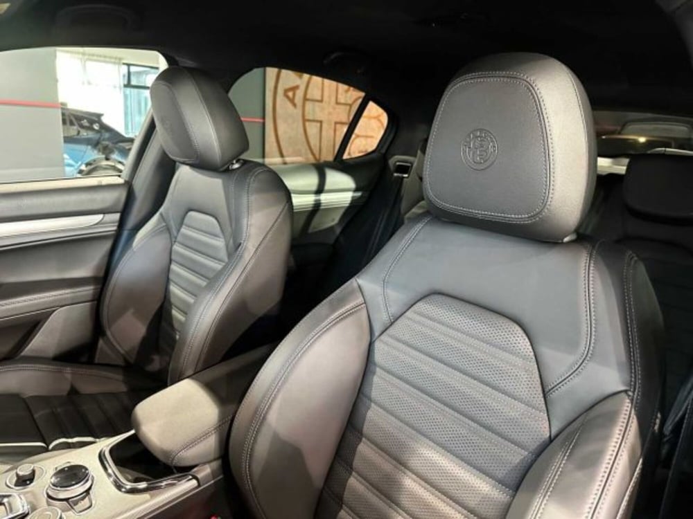 Alfa Romeo Stelvio nuova a Sondrio (17)