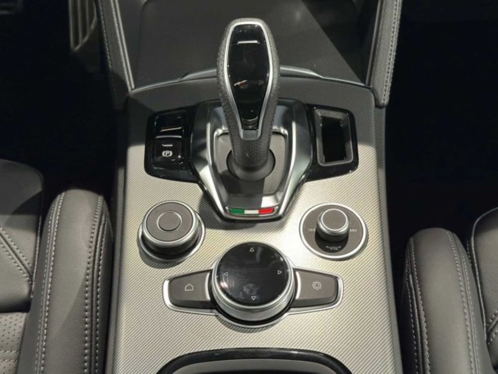 Alfa Romeo Stelvio nuova a Sondrio (20)