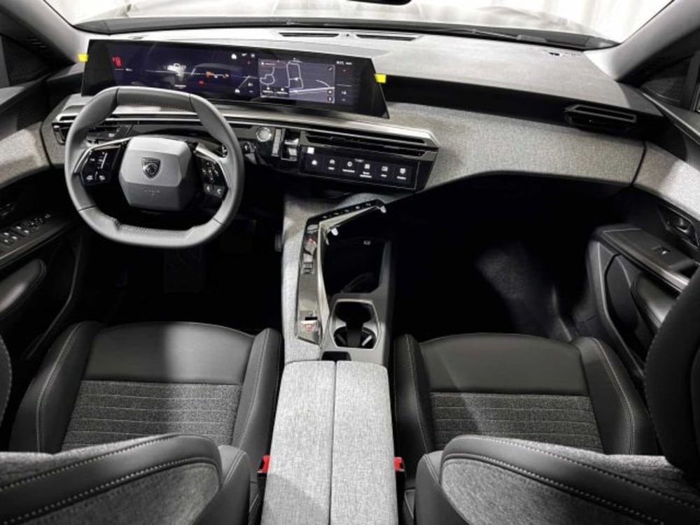 Peugeot 3008 nuova a Sondrio (12)