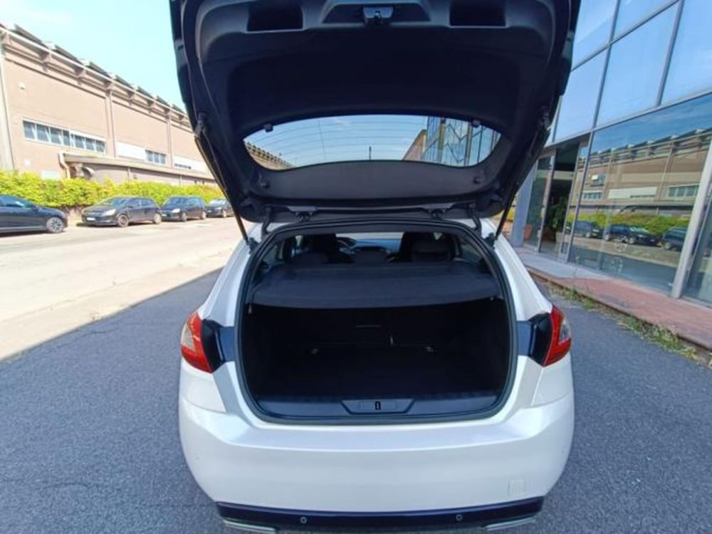 Peugeot 308 usata a Pisa (9)