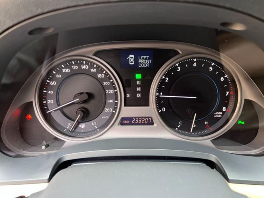 Lexus IS usata a Padova (17)