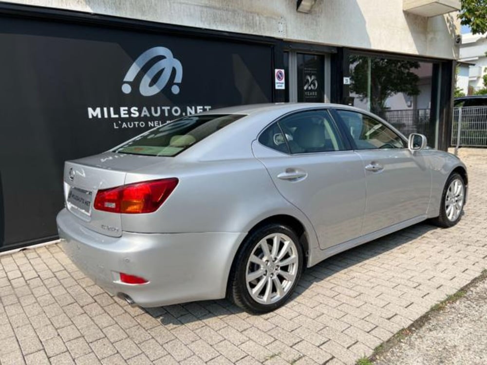 Lexus IS usata a Padova (3)