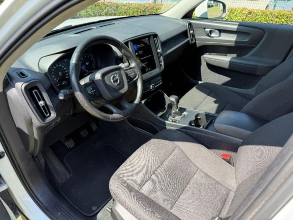 Volvo XC40 usata a Bologna (9)
