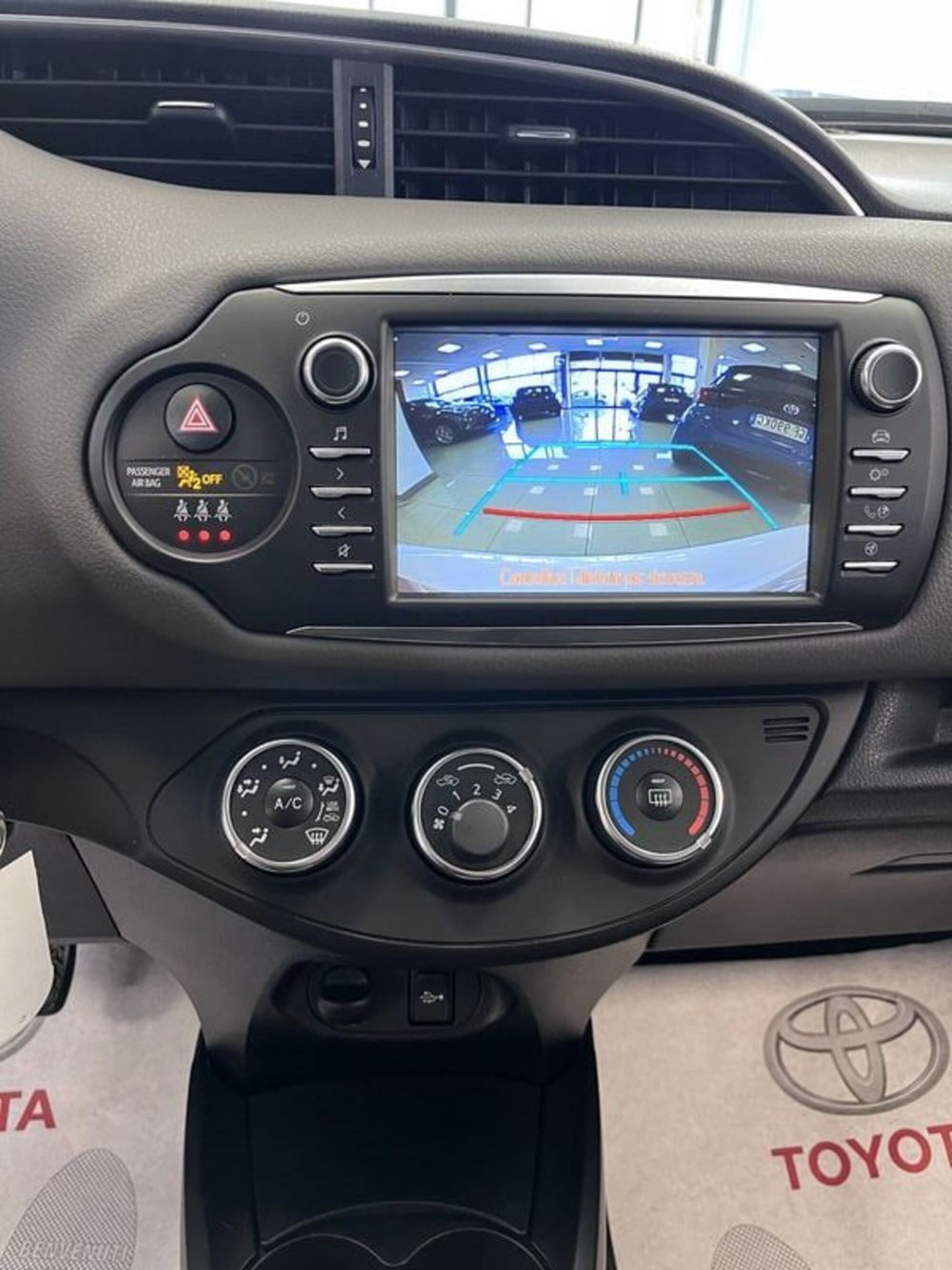 Toyota Yaris usata a Prato (13)