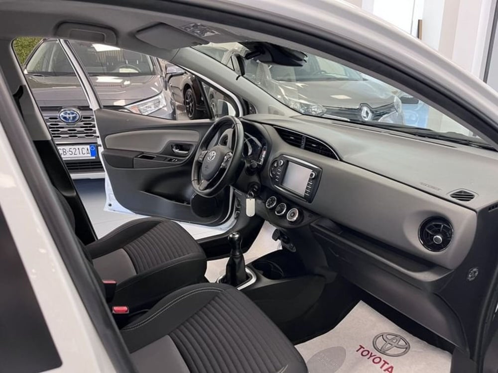 Toyota Yaris usata a Prato (8)