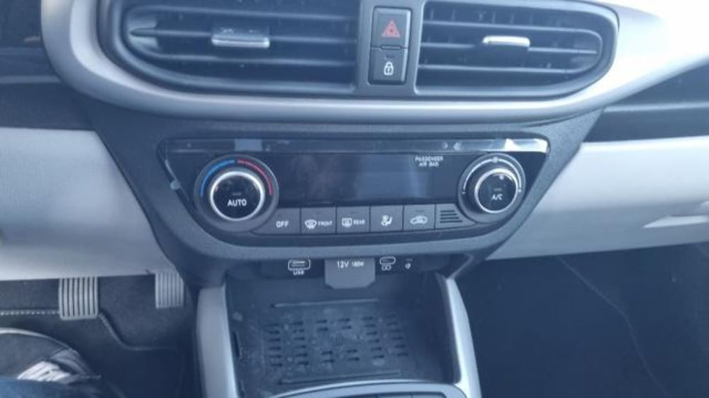 Hyundai i10 nuova a Savona (14)