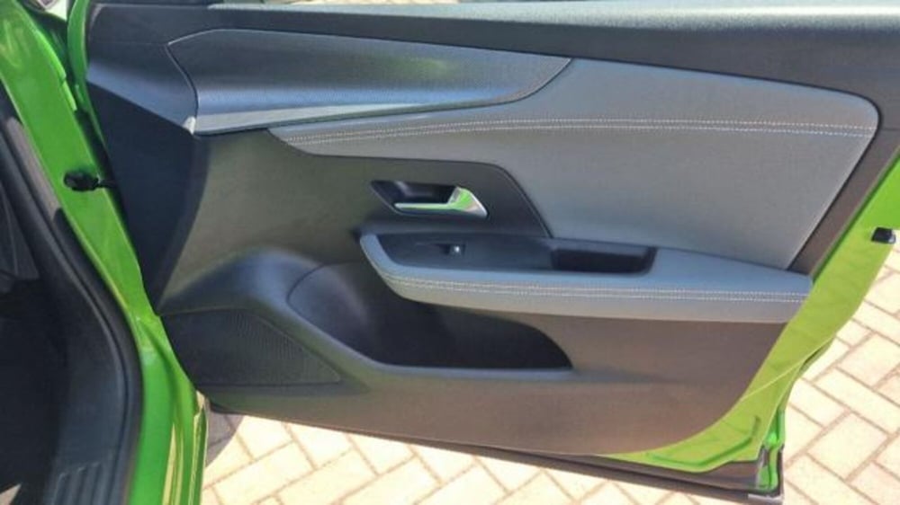 Opel Mokka usata a Savona (12)