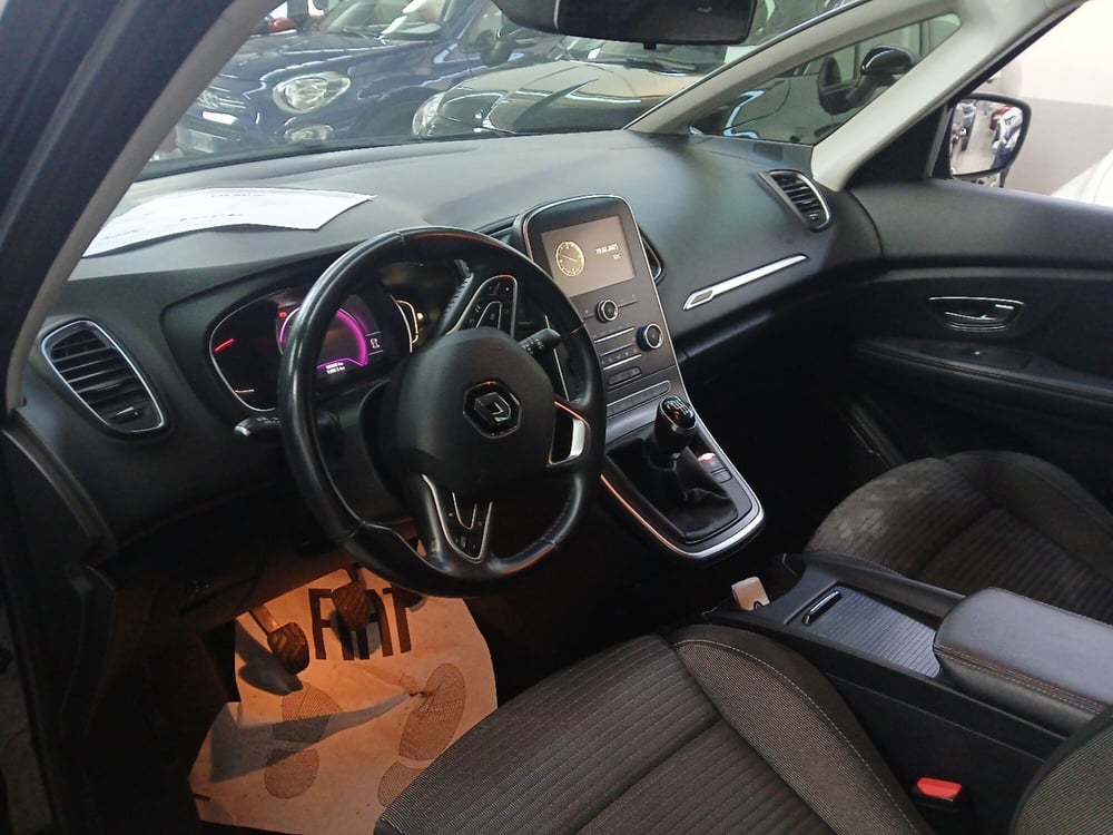 Renault Scénic usata a Lecce (14)