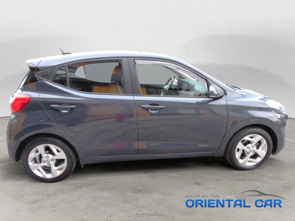 Hyundai i10 usata a La Spezia (6)