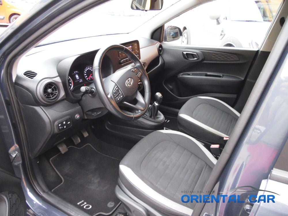 Hyundai i10 usata a La Spezia (9)
