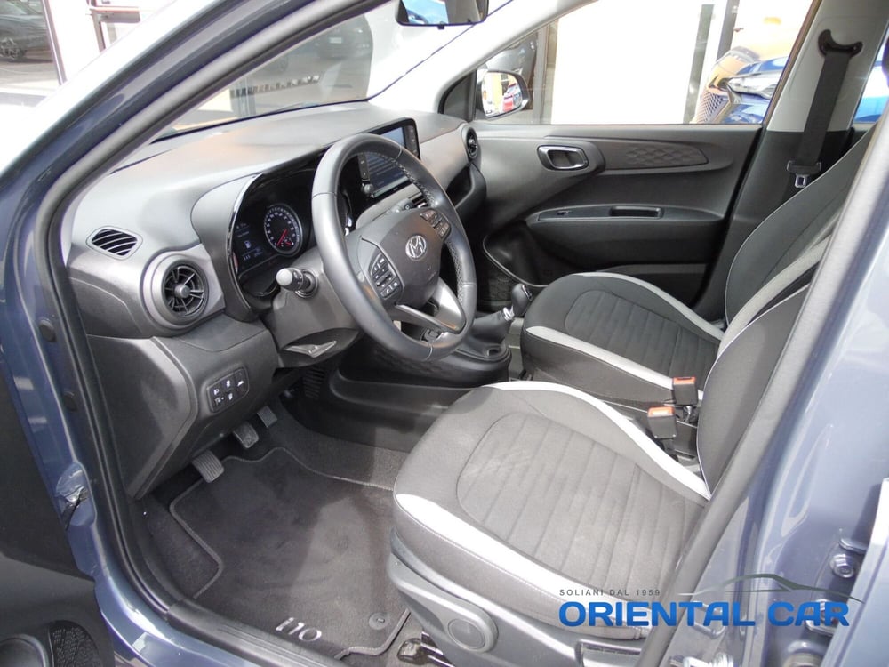 Hyundai i10 usata a La Spezia (11)