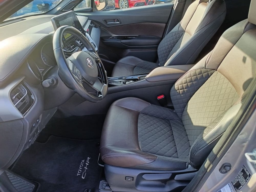 Toyota Toyota C-HR usata a Alessandria (11)