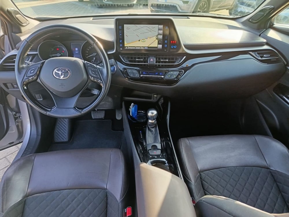 Toyota Toyota C-HR usata a Alessandria (12)