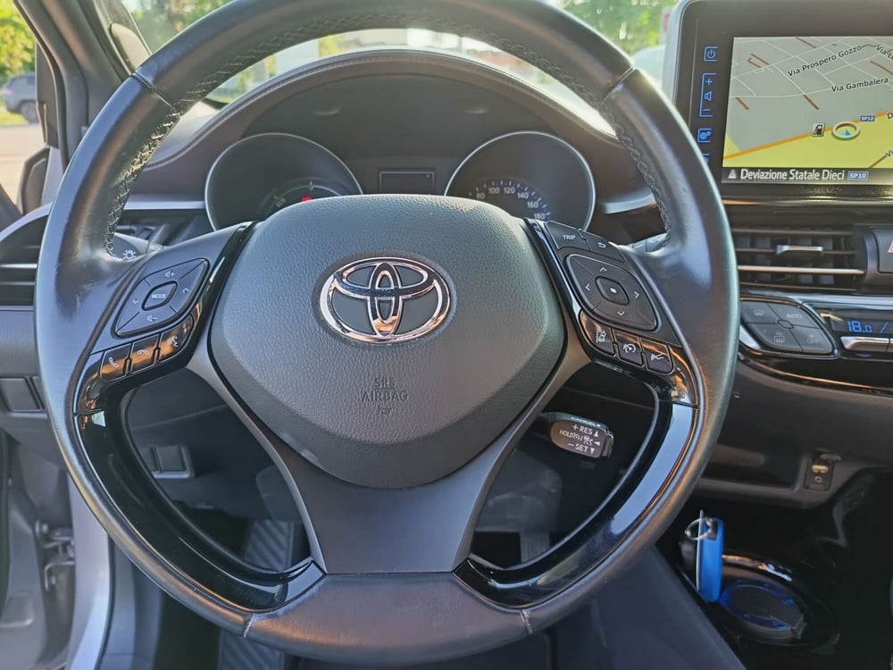 Toyota Toyota C-HR usata a Alessandria (18)
