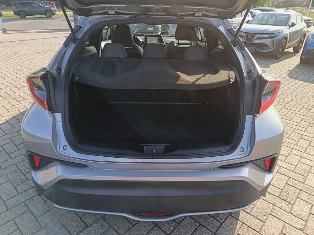 Toyota Toyota C-HR usata a Alessandria (7)