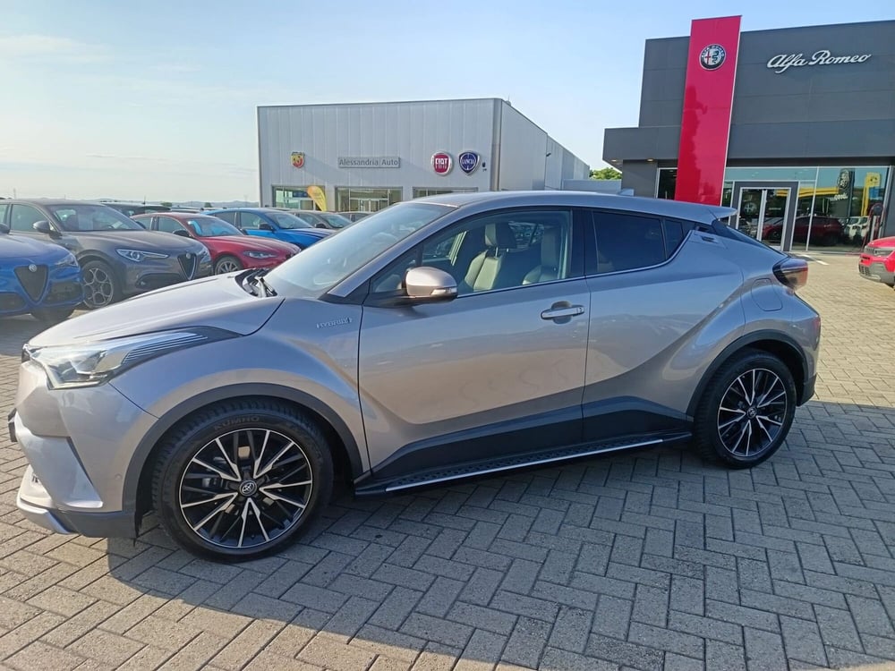 Toyota Toyota C-HR usata a Alessandria (9)