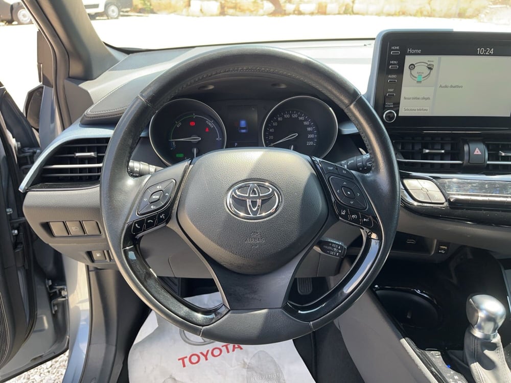 Toyota Toyota C-HR usata a Ragusa (11)