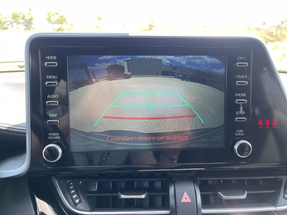 Toyota Toyota C-HR usata a Ragusa (14)