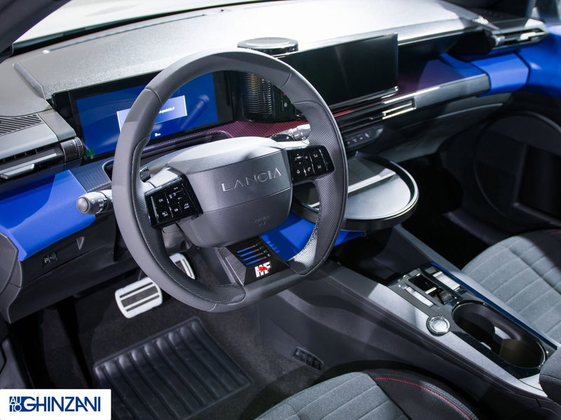 Lancia Ypsilon nuova a Bergamo (11)