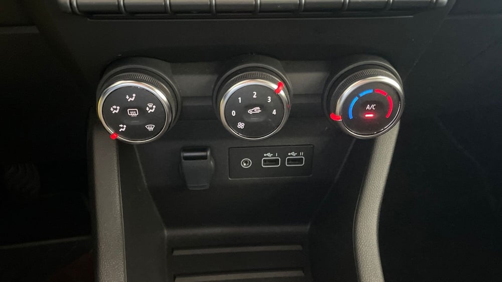 Renault Clio usata a Parma (12)