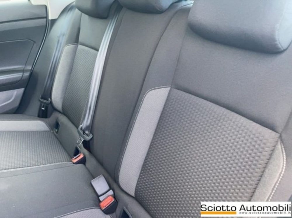 Volkswagen Taigo usata a Messina (13)