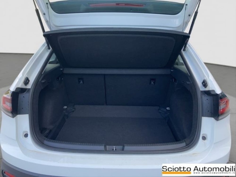 Volkswagen Taigo usata a Messina (17)