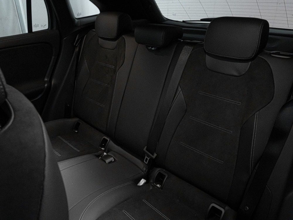 Mercedes-Benz GLA SUV nuova a Macerata (13)