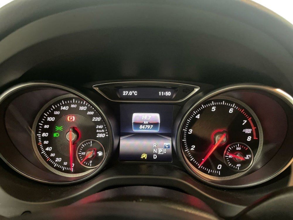 Mercedes-Benz GLA SUV usata a Macerata (9)