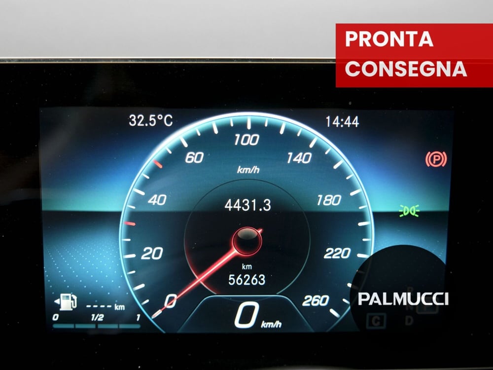 Mercedes-Benz GLA SUV usata a Prato (9)