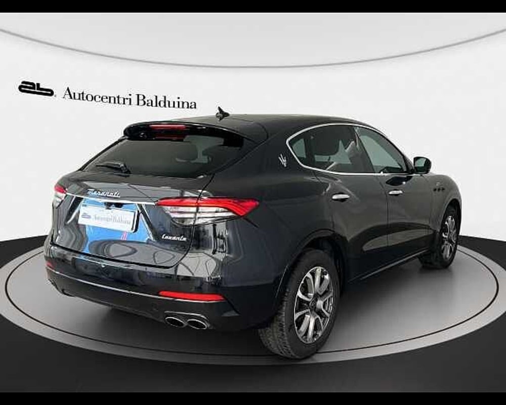 Maserati Levante usata a Roma (4)