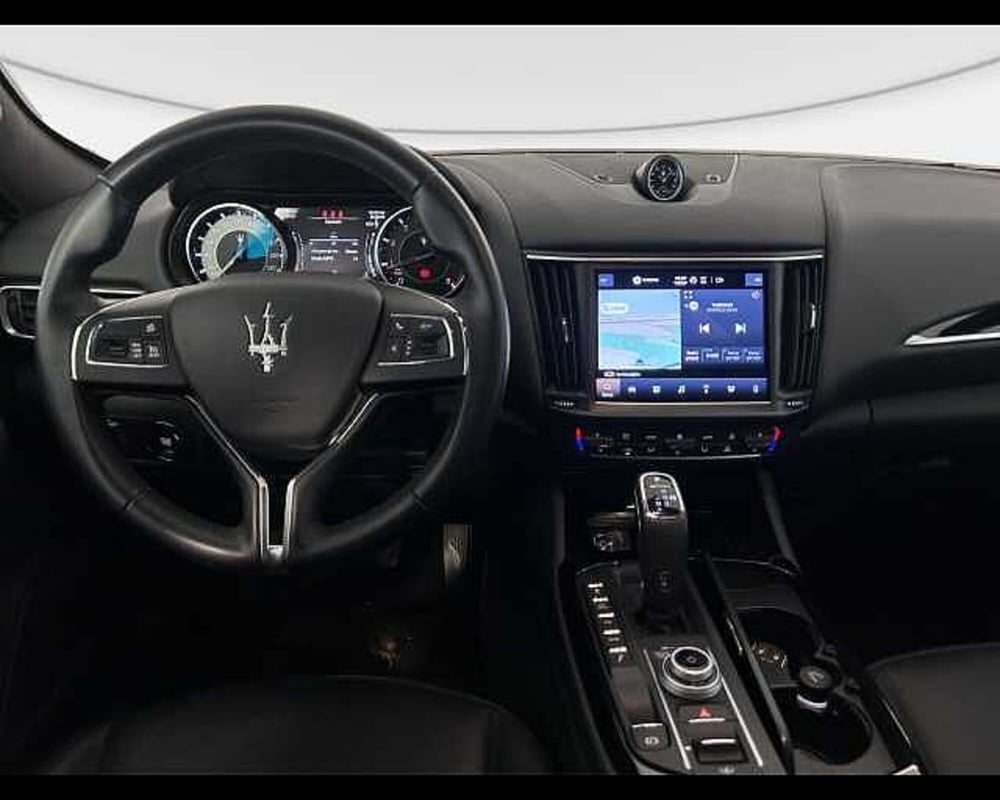 Maserati Levante usata a Roma (6)