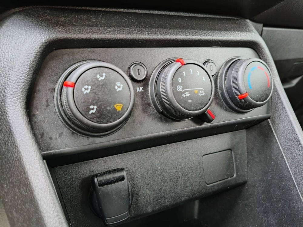 Dacia Sandero usata a Brescia (14)