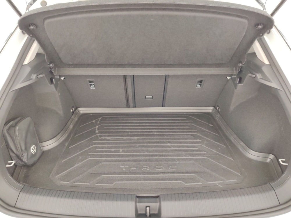 Volkswagen T-Roc usata a Massa-Carrara (16)