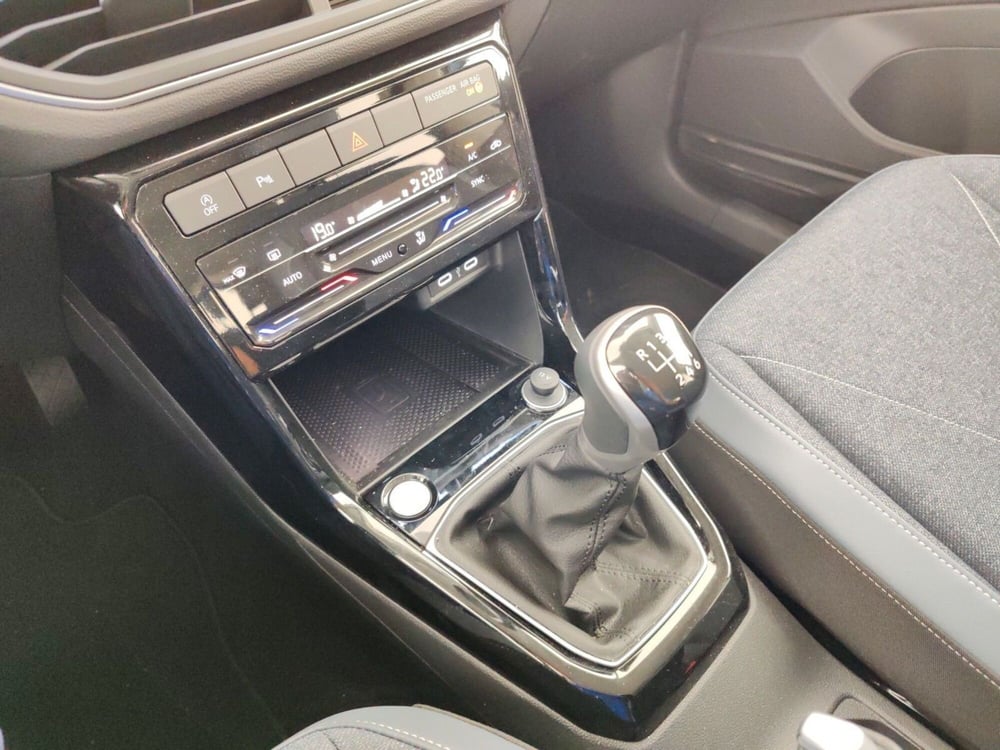 Volkswagen T-Cross nuova a Massa-Carrara (11)