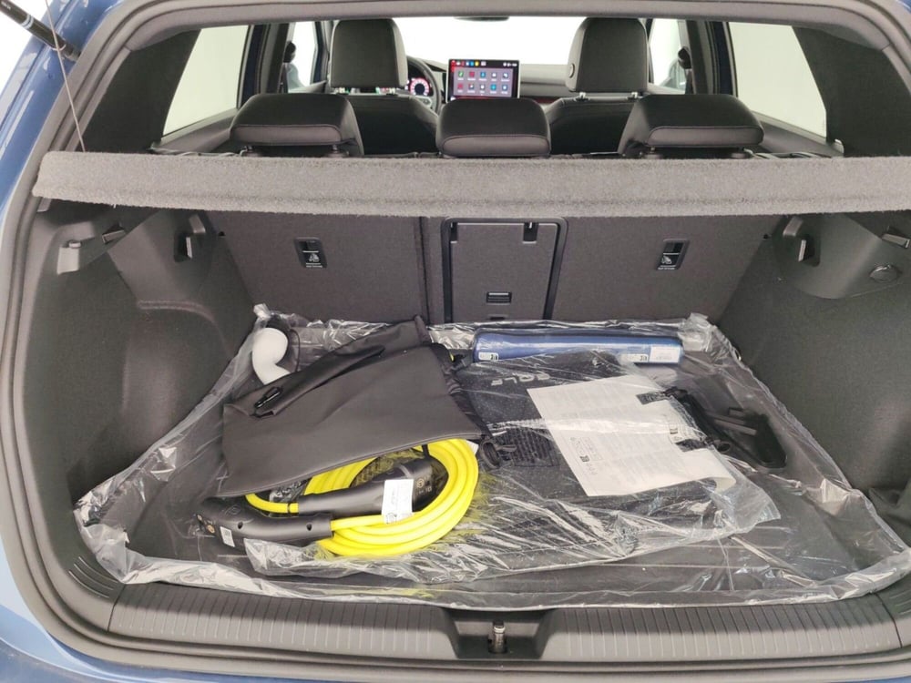 Volkswagen Golf usata a Massa-Carrara (17)